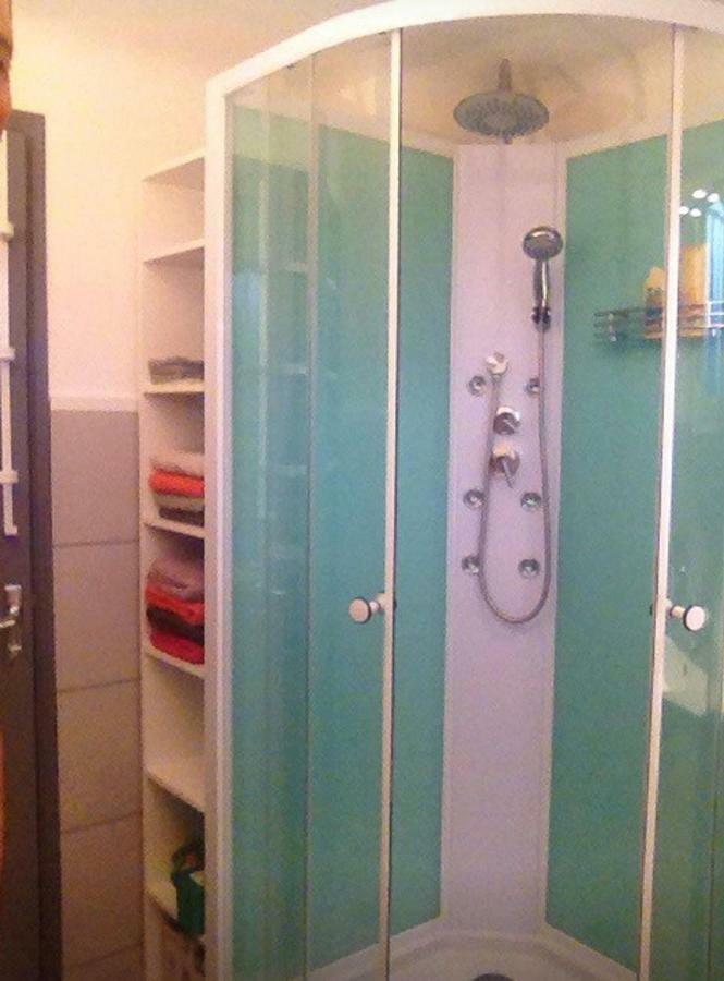 Appartement Tout Confort Avec Parking Ferme Arles Exterior foto